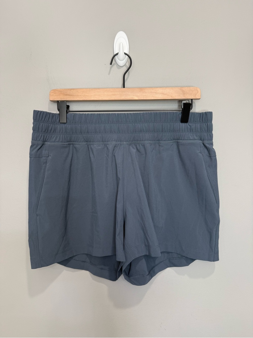 Free Fly Women’s Large Breeze Active Shorts Blue Gray 3.25” Inseam